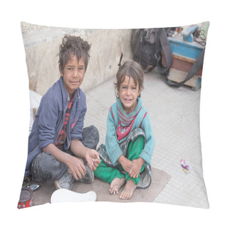 Personality  Beggar Boy And Girl In Leh, India Pillow Covers