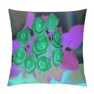 Personality  Closeup Of Blossoming Roses Bouquet  Pillow Covers