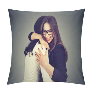Personality  Best Friends Two Women Hugging Each Other Pillow Covers