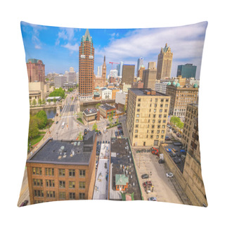 Personality  Milwaukee, WIsconsin, USA Downtown Skyline In The Day. Pillow Covers
