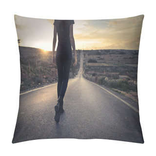 Personality  Woman Walking Down The Street Pillow Covers