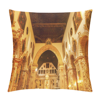 Personality  Ornate Golden Basilica Paintings Church Iglesia Of Santa Anna Ri Pillow Covers
