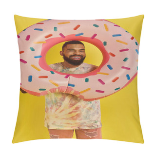 Personality  A Man Playfully Hides His Face Behind A Massive Donut, Showcasing His Whimsical And Humorous Side While Enjoying A Tasty Treat. Pillow Covers