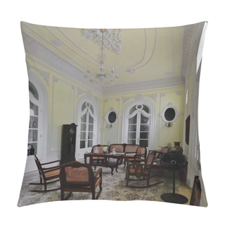 Personality  Cienfuegos, Cuba-October 11, 2019: Hall In The Former Palacio Ferrer Palace, Now Museo De Artes Museum, Displaying Pale-yellow Walls And Ceiling, White Decorative Moldings And Antique Wood Furniture. Pillow Covers