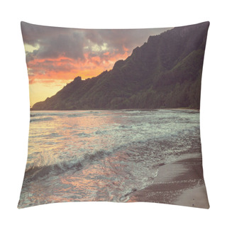 Personality  Amazing Hawaiian Beach Scenic View  Pillow Covers