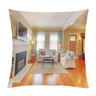 Personality  Beautiful White, Blue And Beige Living Room. Pillow Covers