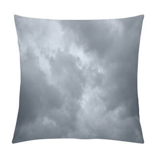 Personality Dark Storm Clouds Before Rain Pillow Covers