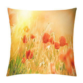 Personality  Beautiful Poppy Flowers In Meadow Pillow Covers