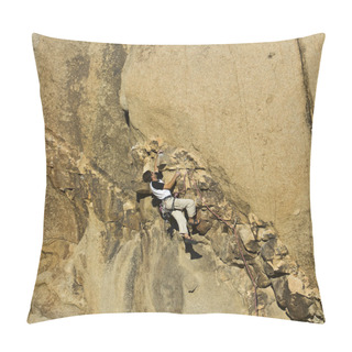 Personality  Rock Climbing Pillow Covers