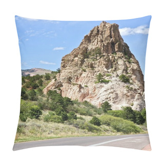 Personality  Garden Of The Gods Pillow Covers