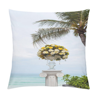 Personality  Defocus Wedding Ceremony Venue On The Beach , Abstract Blur Back Pillow Covers