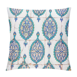 Personality  Vintage Tiles With Original Floral Patterns In Old Ottoman Style, Made In 16th Century Pillow Covers