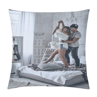 Personality  Beautiful Couple Dancing On Bed Pillow Covers