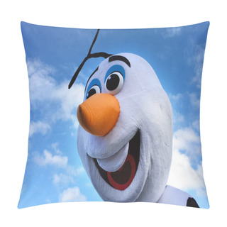 Personality  Olaf Snowman Fictional Character  Pillow Covers