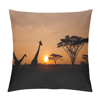 Personality  Setting Sun With Silhouettes Of Giraffes On Safari Pillow Covers