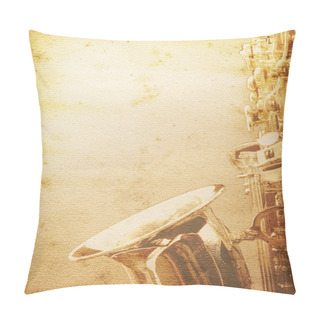 Personality  Old Saxophon Paper Pillow Covers