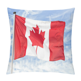 Personality  Canadian Maple Leaf Pillow Covers