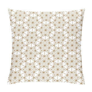 Personality  Seamless Japanese Pattern Shoji Kumiko In Golden. Pillow Covers
