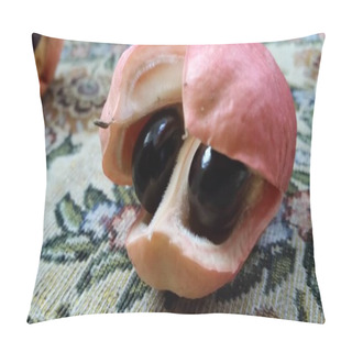Personality  Ackee Pods Opened And Picked Pillow Covers