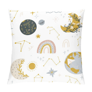 Personality  Abstract Contemporary Seamless Pattern With Floral, Fauna, Moon, Girls Power Elements. Trendy Minimalist  Illustration In Scandinavian Style, Bohemian Witch, Magic Mystery Concept. Pillow Covers