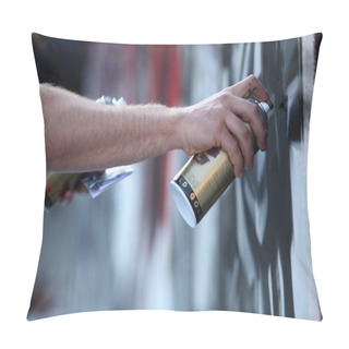 Personality  Graffiti Artist Hands With Paint Cans Pillow Covers