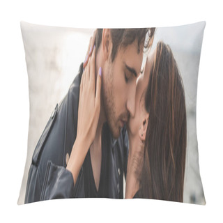 Personality  Horizontal Crop Of Woman Touching Neck Of Boyfriend Beside Sea Pillow Covers