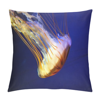 Personality Jellyfish In Deep Blue Water Pillow Covers