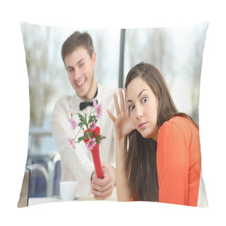 Personality  Woman Rejecting A Geek Boy In A Blind Date Pillow Covers