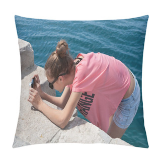 Personality  Teenage Girl Taking Photos Pillow Covers