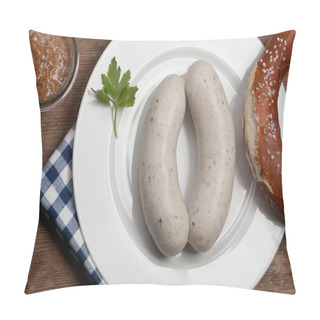 Personality  Frauenkirche-munich In Bavaria Pillow Covers