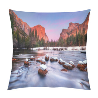 Personality  Yosemite Valley At Dusk. Pillow Covers
