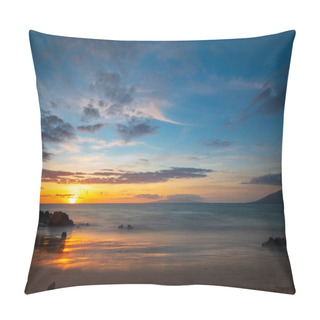 Personality  Sunset Kamaole Beach Park, Maui, Hawaii, USA Pillow Covers