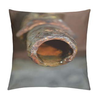 Personality  Rusty Tap Pillow Covers
