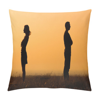 Personality  Angry Woman And Man Pillow Covers