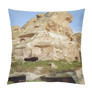 Personality  Low Angle View Of Old Cave Dwellings At Goreme National Park, Cappadocia, Turkey Pillow Covers