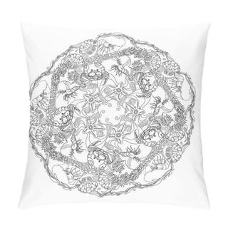 Personality  Hand Drawn  Marine Doodle Circle Ornament. Pillow Covers