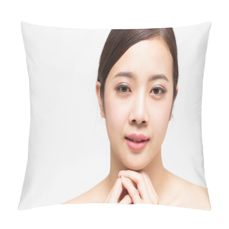 Personality  Happy Beautiful Young Asian Woman With Clean Fresh Skin, Girl Beauty Face Care, Facial Treatment And Cosmetology Spa Concept Pillow Covers