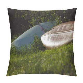 Personality  Canoes Pillow Covers