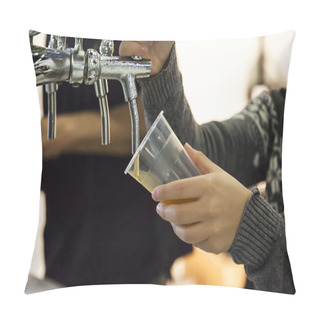 Personality  Woman Drawing Beer From Tap Pillow Covers
