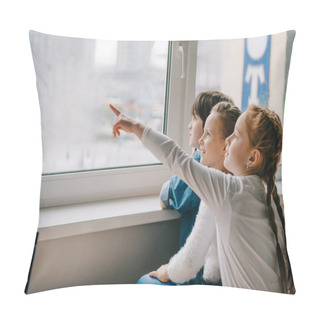 Personality  Adorable Schoolchildren Looking At Window Together At Classroom And Pointing Somewhere Pillow Covers