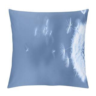 Personality  White Dandelion On Blue Pillow Covers