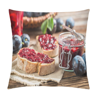 Personality  Sandwich With Plum Jam Pillow Covers