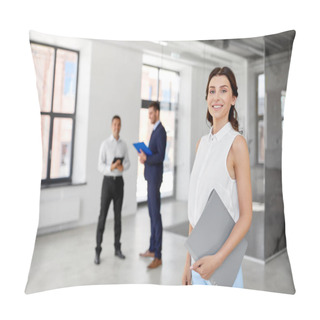 Personality  Realtor With Folder And Customers At New Office Pillow Covers