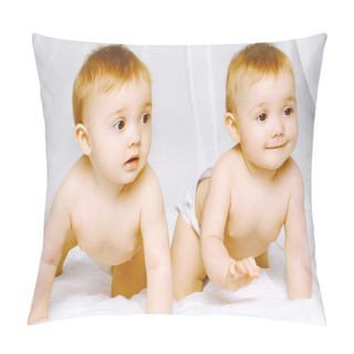 Personality  Two Cute Twins Baby On The Bed At Home Pillow Covers