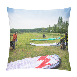 Personality  Motorized Paragliders Are Ready To Go From A Green Field Pillow Covers