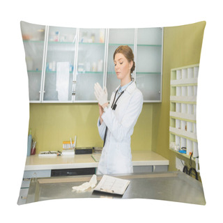 Personality  Female Doctor At Clinic Pillow Covers