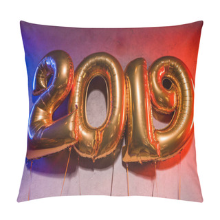 Personality  Golden 2019 Sign Balloons With Blue And Red Light On Grey Pillow Covers