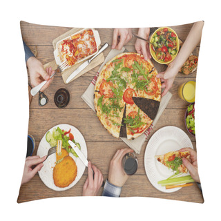 Personality  Family Eating On The Table Pillow Covers