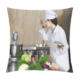 Personality  Female Chef Tasting Dish On Restaurant Kitchen Pillow Covers