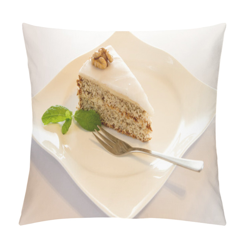 Personality  Walnuss Marzipan Torte Pillow Covers